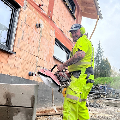 #Buchenberg: Die Kolonne 1 gibt Vollgas!

🚧🔥 Die Bauarbeiten in #Buchenberg gehen in die nächste Runde! Die Kolonne 1...