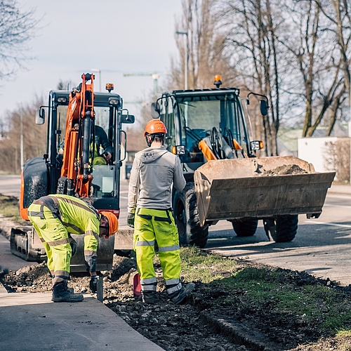 Als #Tiefbauunternehmen arbeiten wir hart daran, sicherzustellen, dass die Infrastruktur für die neuesten und besten...